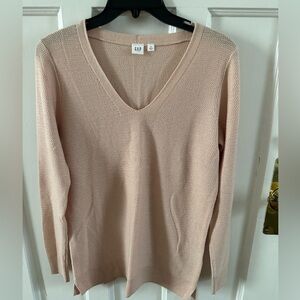 GAP Knit V-Neck Sweater in Soft Beige